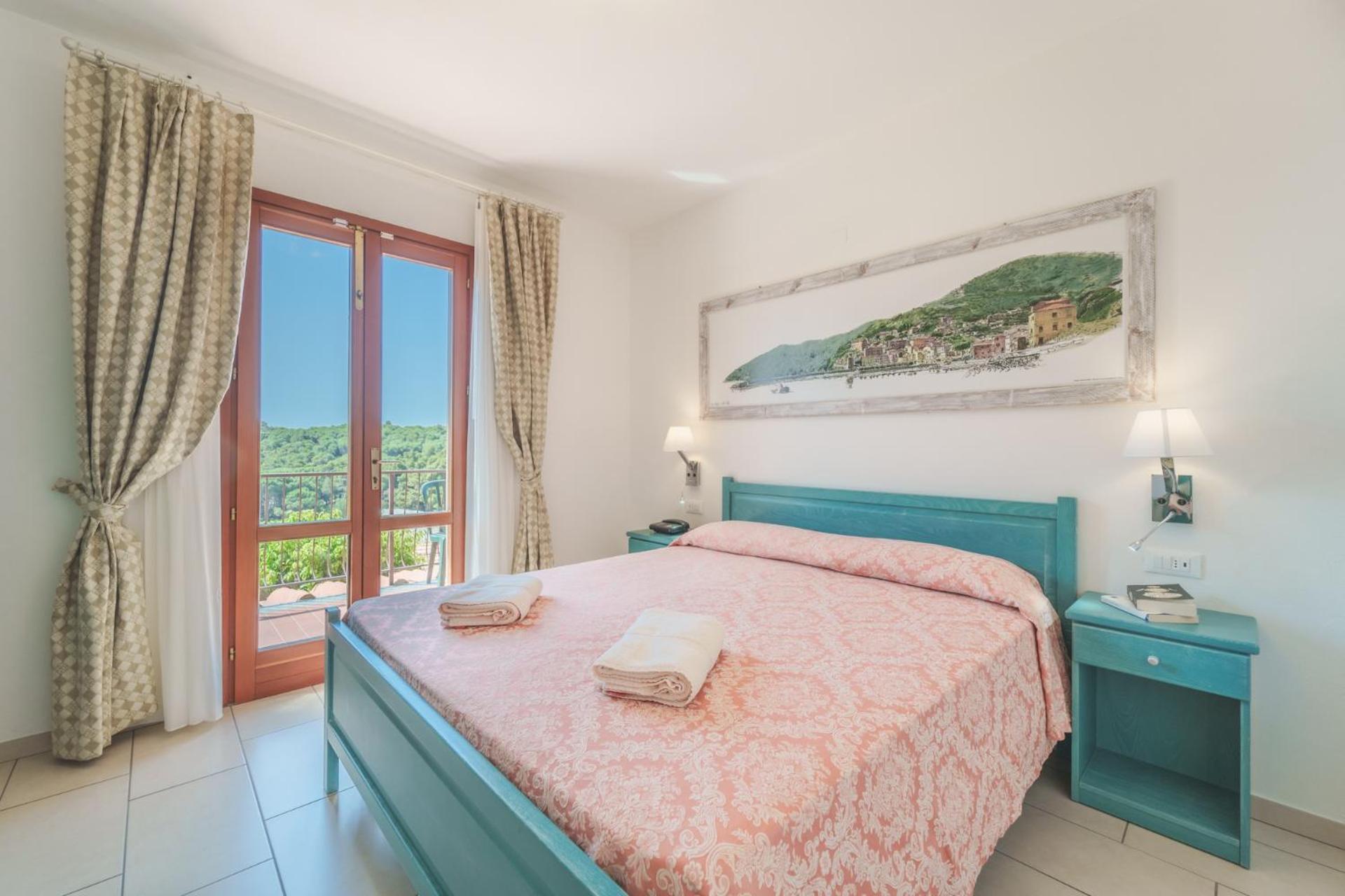 Hotel Lo Scirocco Fetovaia Buitenkant foto